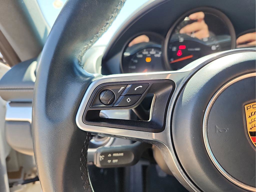 Used 2021 Porsche 718 Cayman image 22