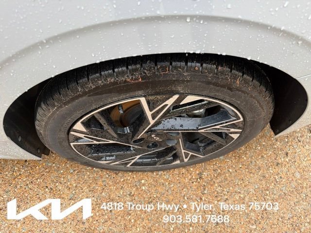 Certified 2025 Kia K5 GT-Line w/ GT-Line Premium Package FWD image 8