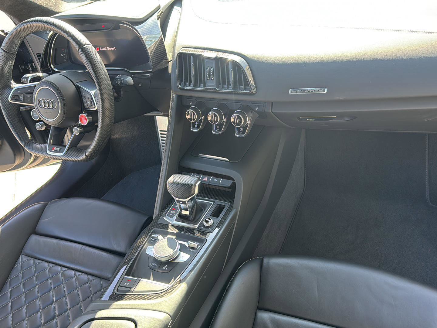 Used 2020 Audi R8 V10 performance image 13