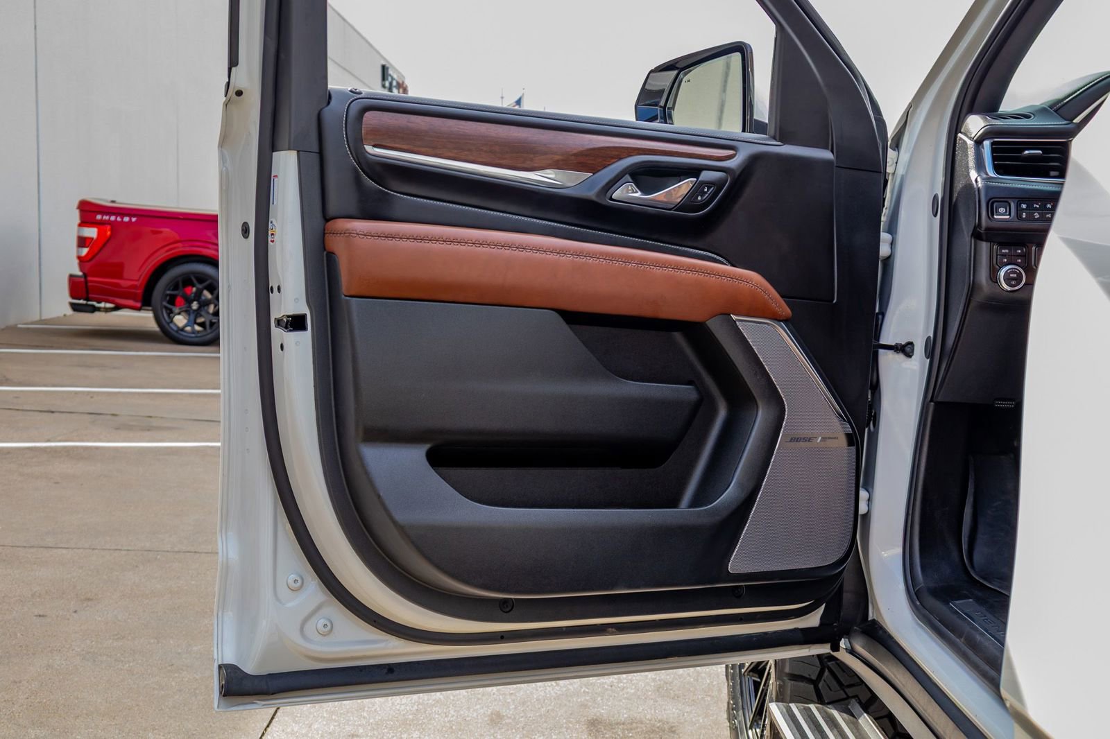 Used 2024 GMC Yukon XL Denali Ultimate image 39