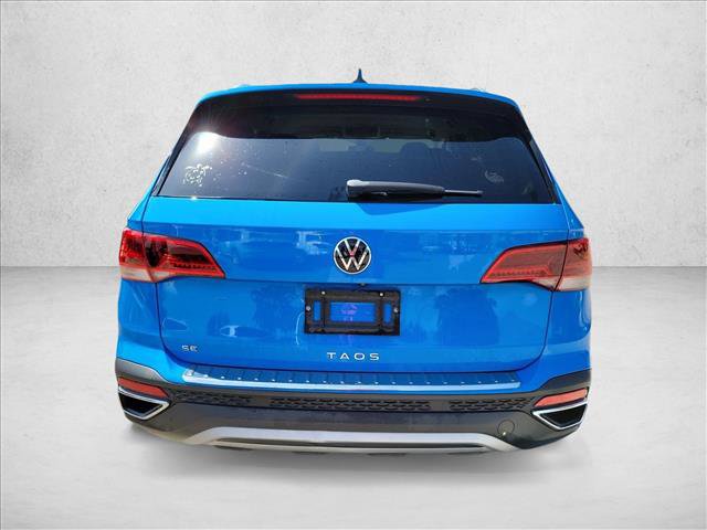 Used 2023 Volkswagen Taos SE w/ Black Wheel Package FWD image 6