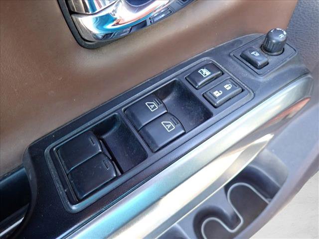 Used 2019 Nissan Titan Platinum Reserve w/ Platinum Utility Package image 13