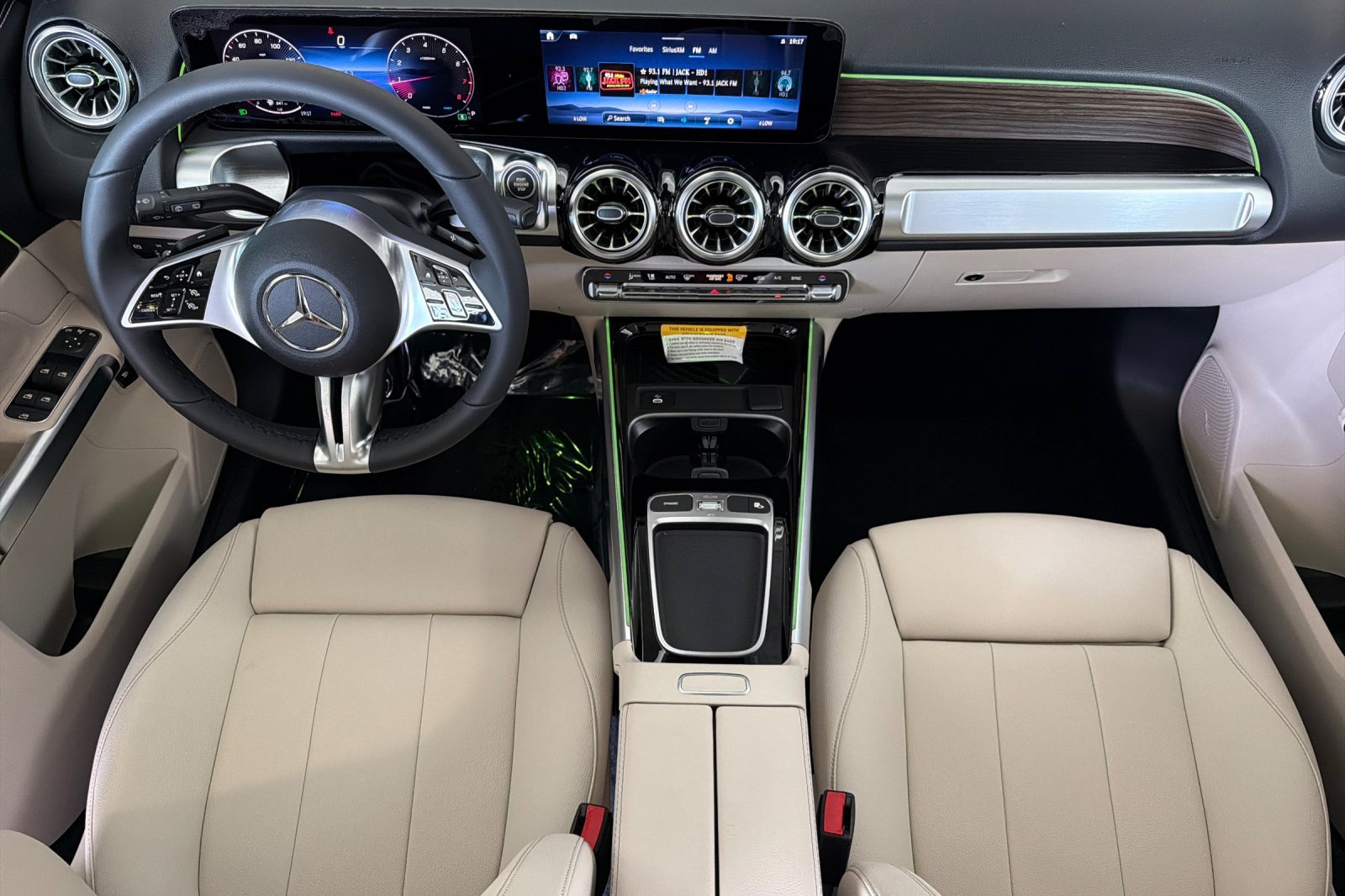 New 2026 Mercedes-Benz GLB 250 image 12