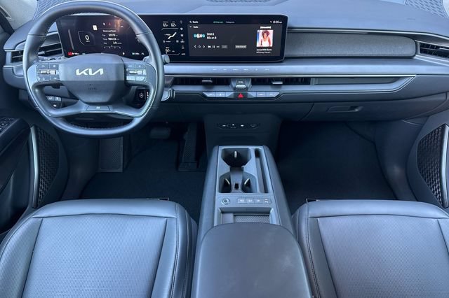 Certified 2024 Kia EV9 Light Long Range RWD image 17