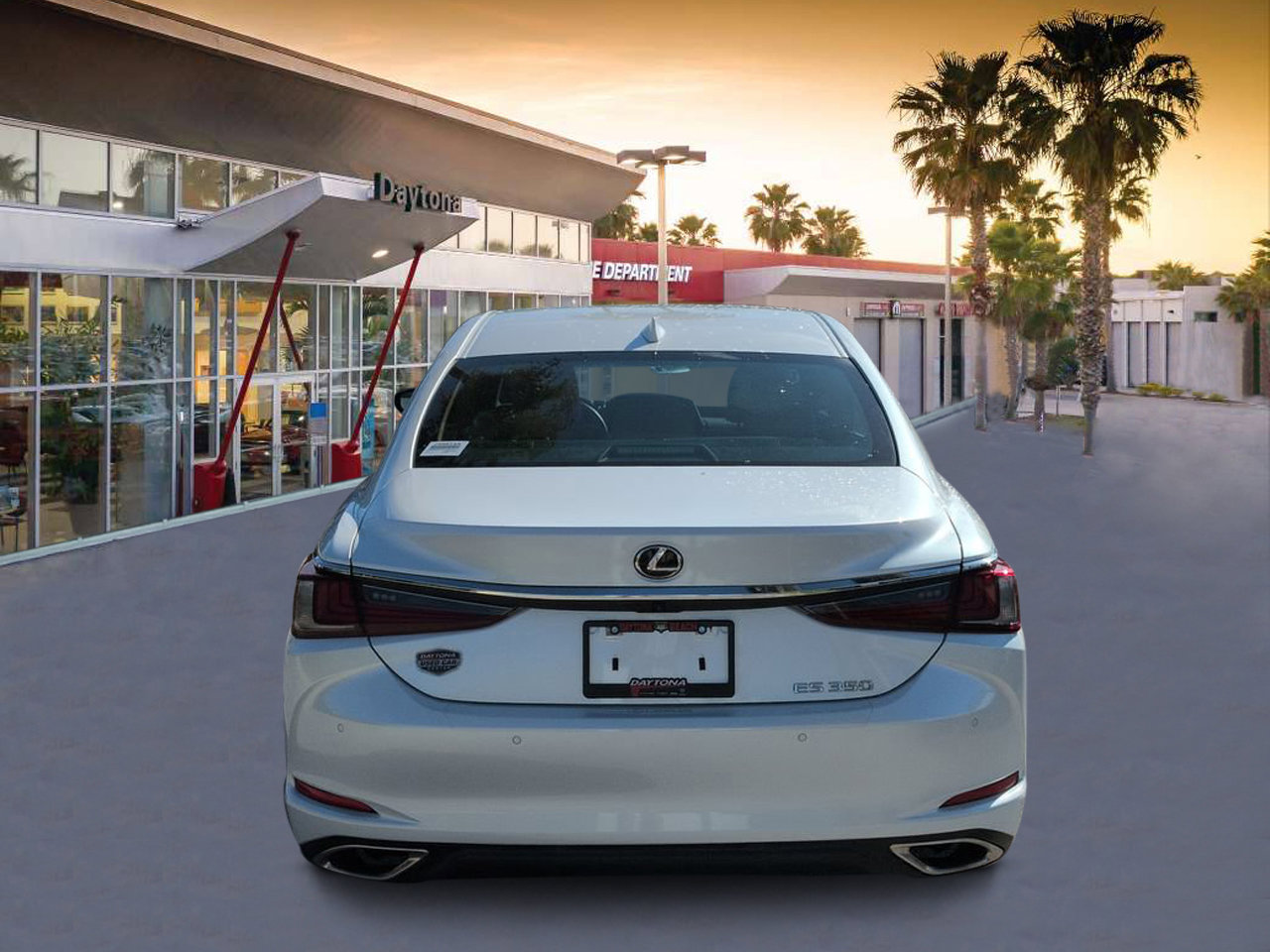 Used 2022 Lexus ES 350 w/ Premium Package FWD image 4