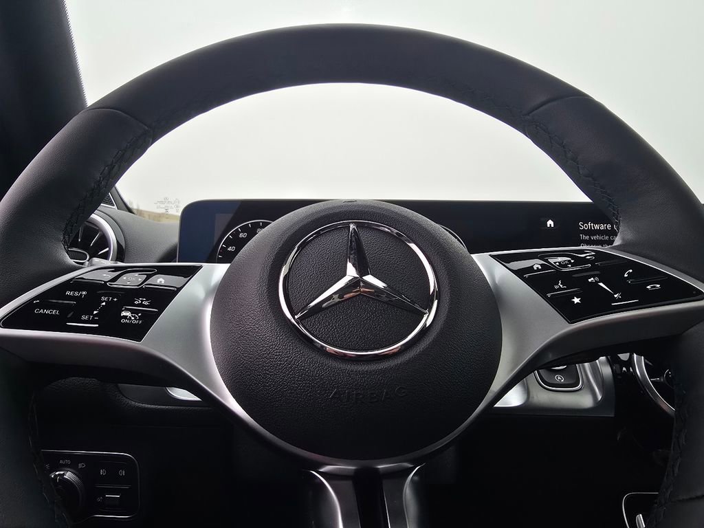 New 2026 Mercedes-Benz GLB 250 4MATIC image 28