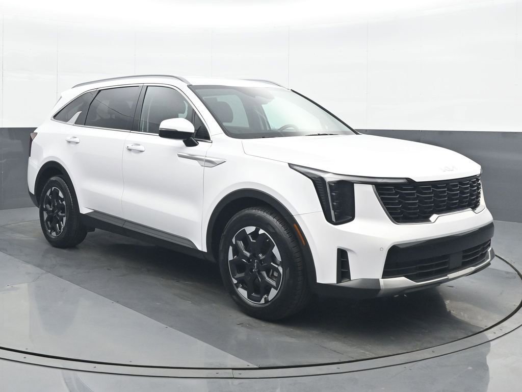 Used 2024 Kia Sorento S image 9