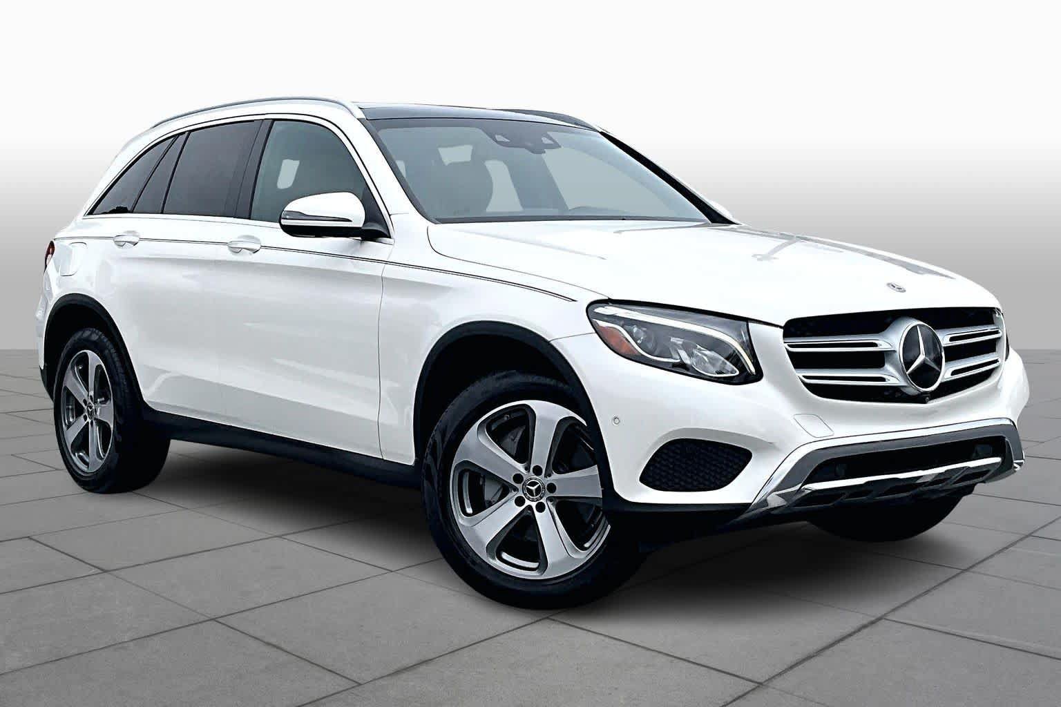 Used 2019 Mercedes-Benz GLC 300 4MATIC image 3