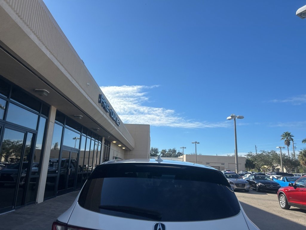 Used 2023 Acura MDX FWD w/ Technology Package image 5