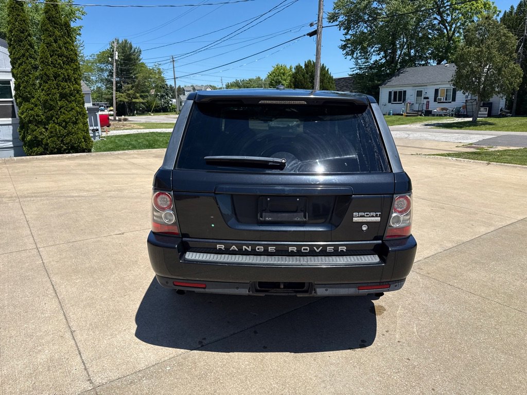 Used 2011 Land Rover Range Rover Sport HSE LUX AWD/4WD image 7