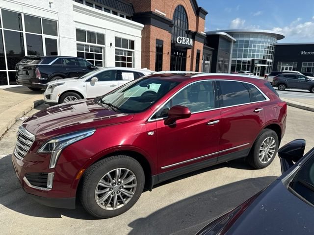 Used 2017 Cadillac XT5 Luxury w/ Driver Awareness Package FWD image 1
