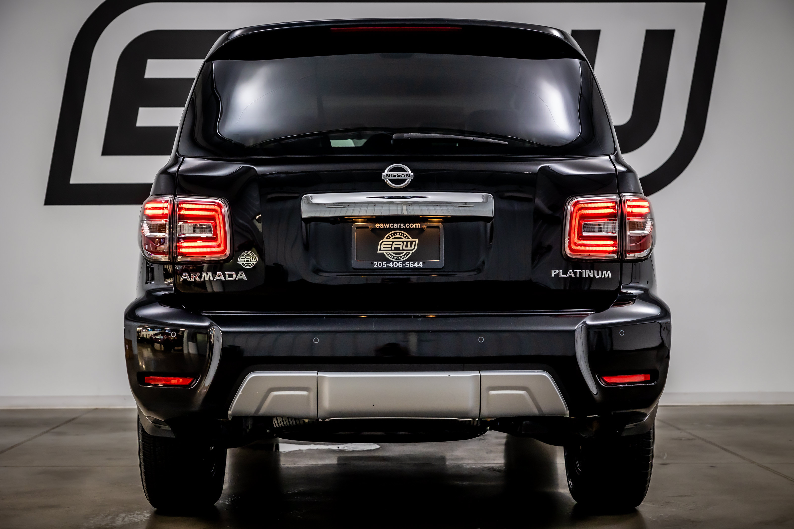 Used 2018 Nissan Armada Platinum w/ Captain Seat Package RWD image 11