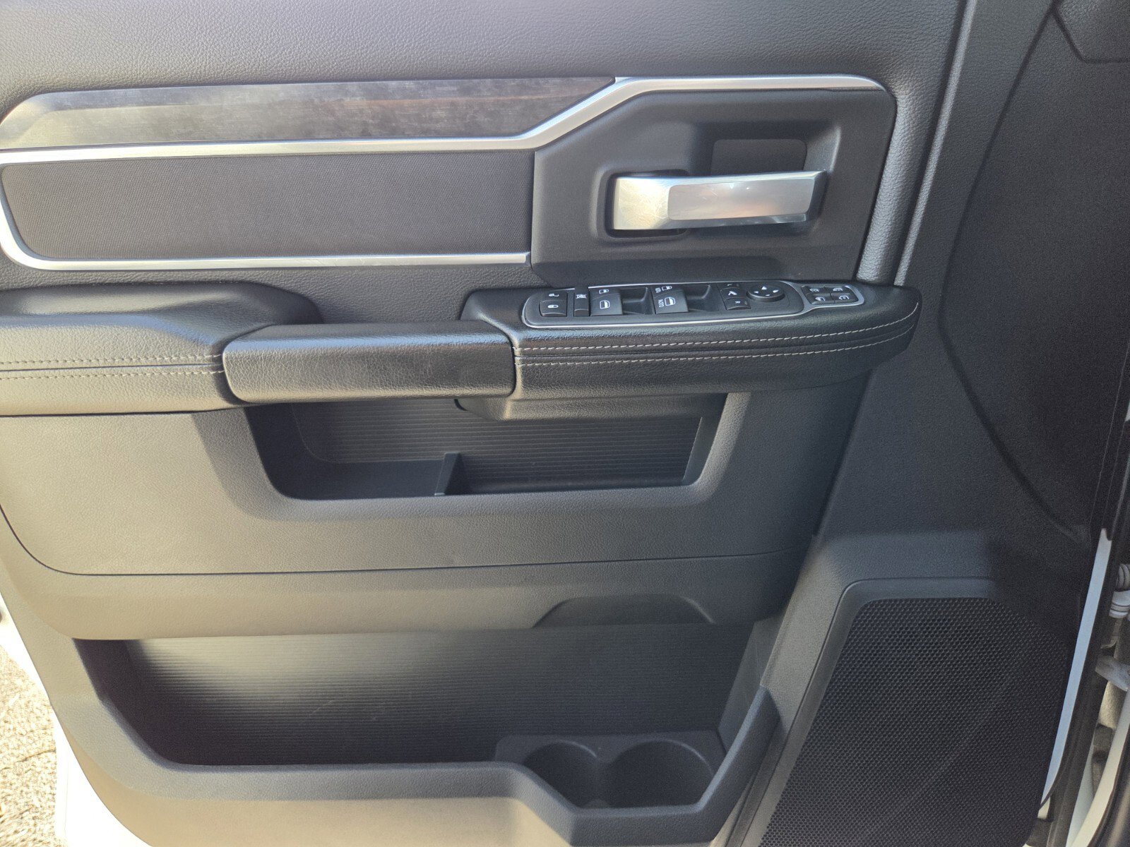 Used 2024 RAM 3500 Big Horn image 20