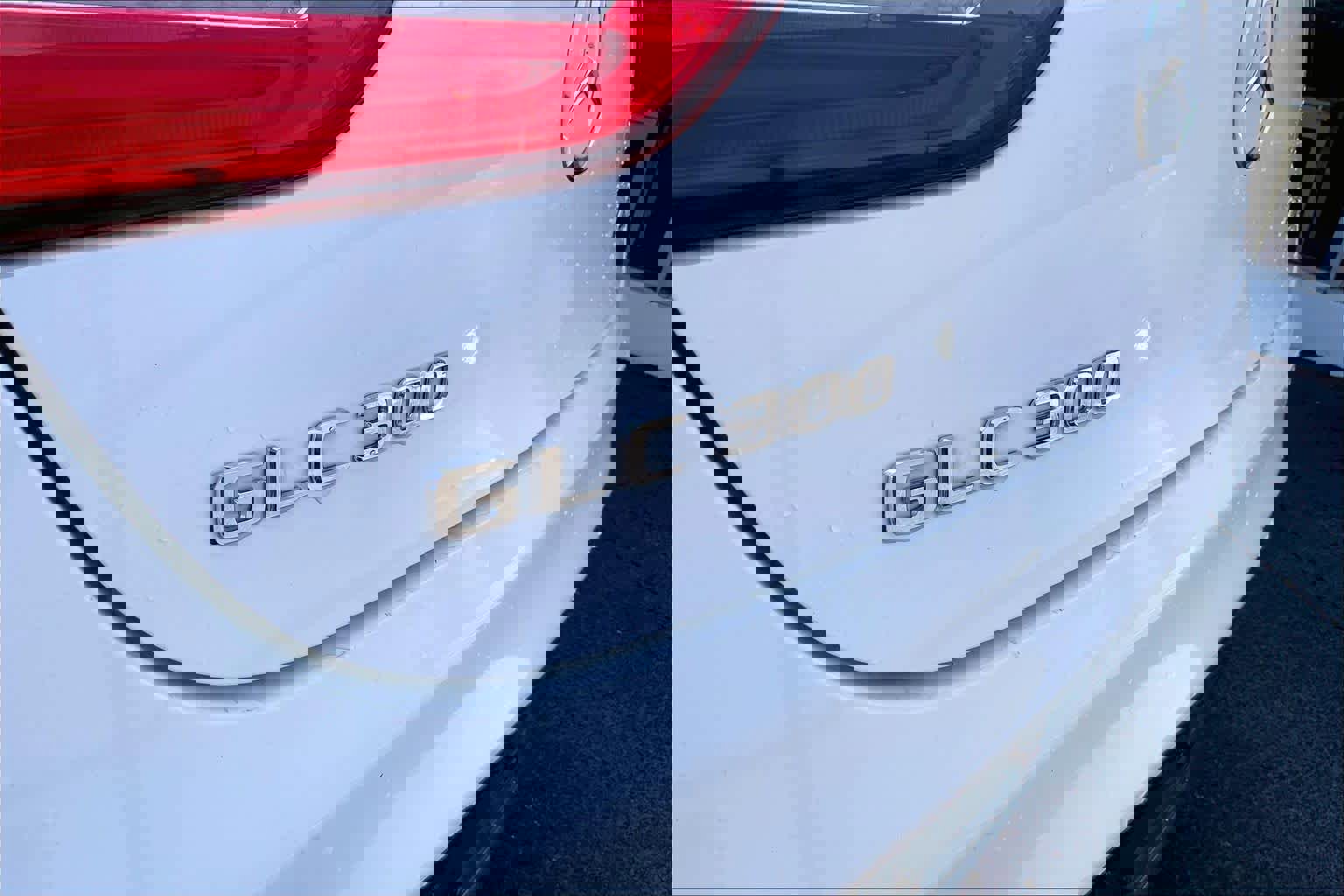 Used 2017 Mercedes-Benz GLC 300 4MATIC Coupe image 9