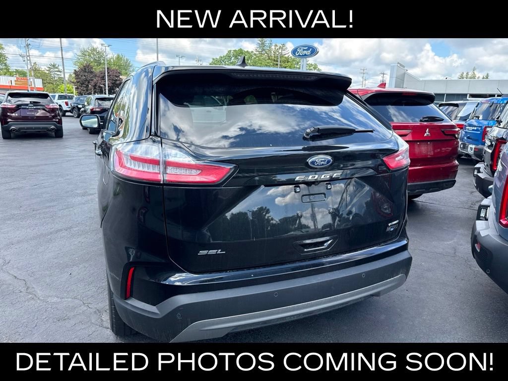Used 2022 Ford Edge SEL w/ Convenience Package AWD/4WD image 4