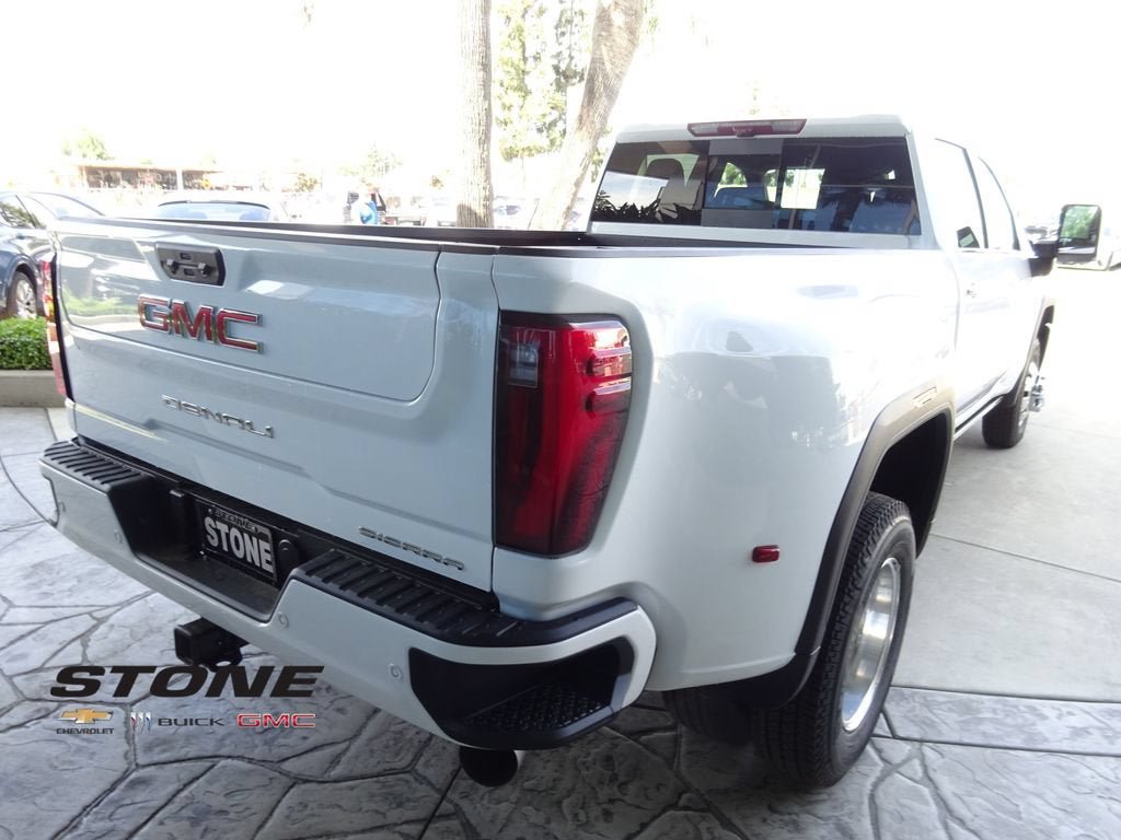 New 2026 GMC Sierra 3500 Denali w/ Denali Reserve Package AWD/4WD image 9