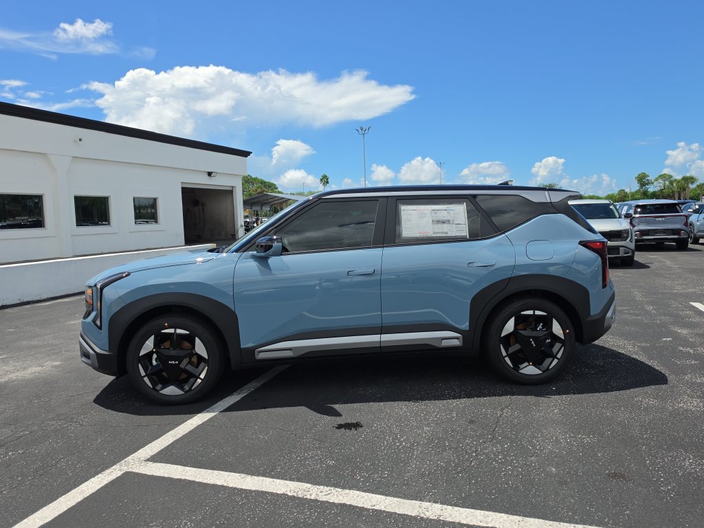 New 2027 Kia Seltos S FWD image 5