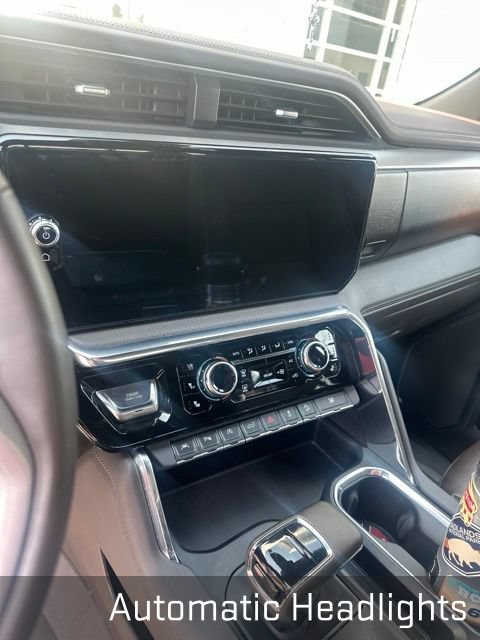 Used 2024 GMC Sierra 1500 Denali w/ Denali Reserve Package AWD/4WD image 12