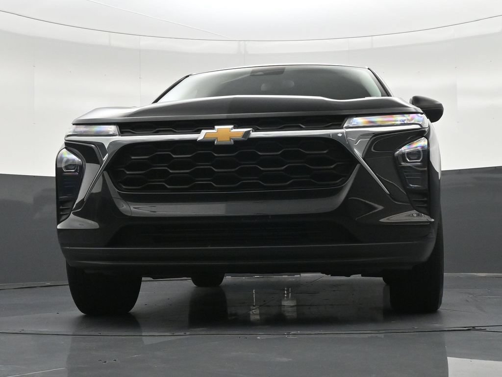 Used 2024 Chevrolet Trax LS FWD image 33