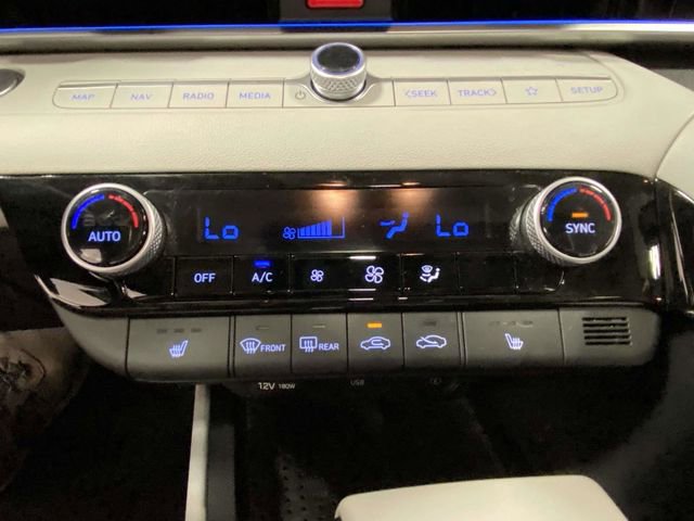 Used 2022 Hyundai Elantra Limited image 20