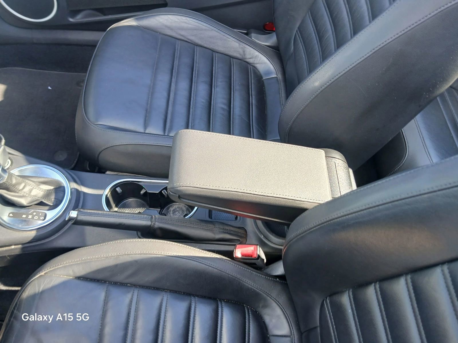 Used 2014 Volkswagen Beetle 2.5 image 8