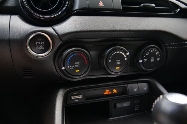 Used 2024 MAZDA MX-5 Miata RF Club w/ Weather Package RWD image 19