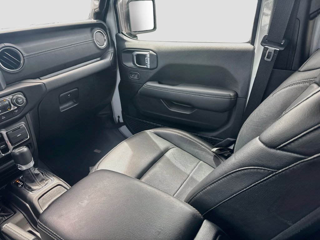 Certified 2022 Jeep Wrangler Unlimited Sahara w/ Cold Weather Group AWD/4WD image 26