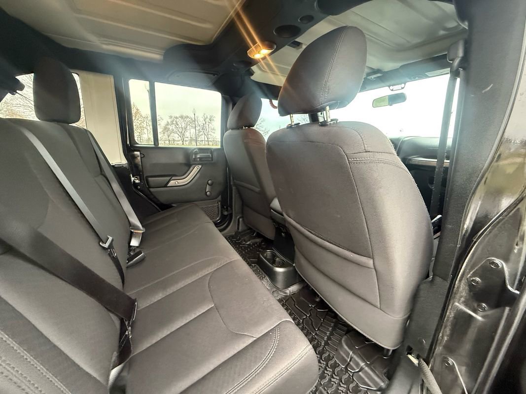 Used 2017 Jeep Wrangler Unlimited Sport image 9