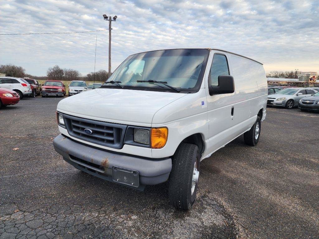 Used 2006 Ford E-350 and Econoline 350 Super Duty RWD image 11