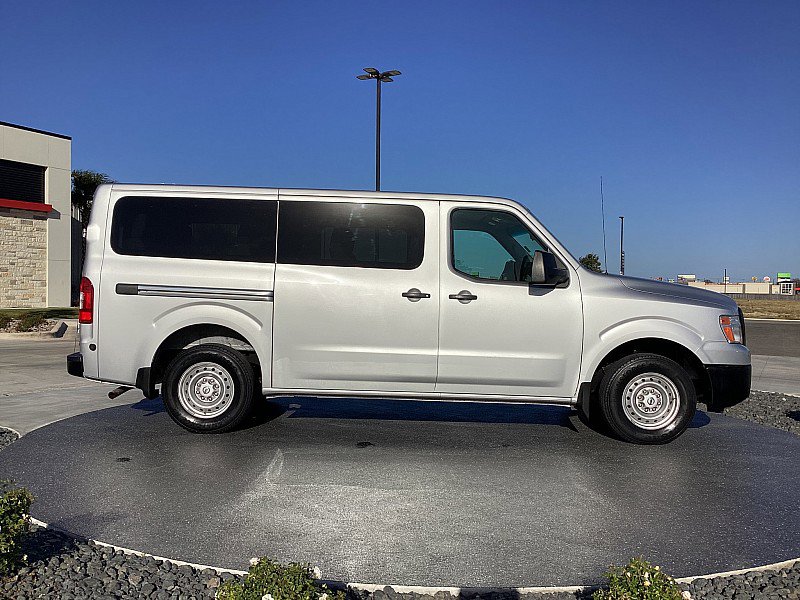 Used 2020 Nissan NV 3500 S image 4