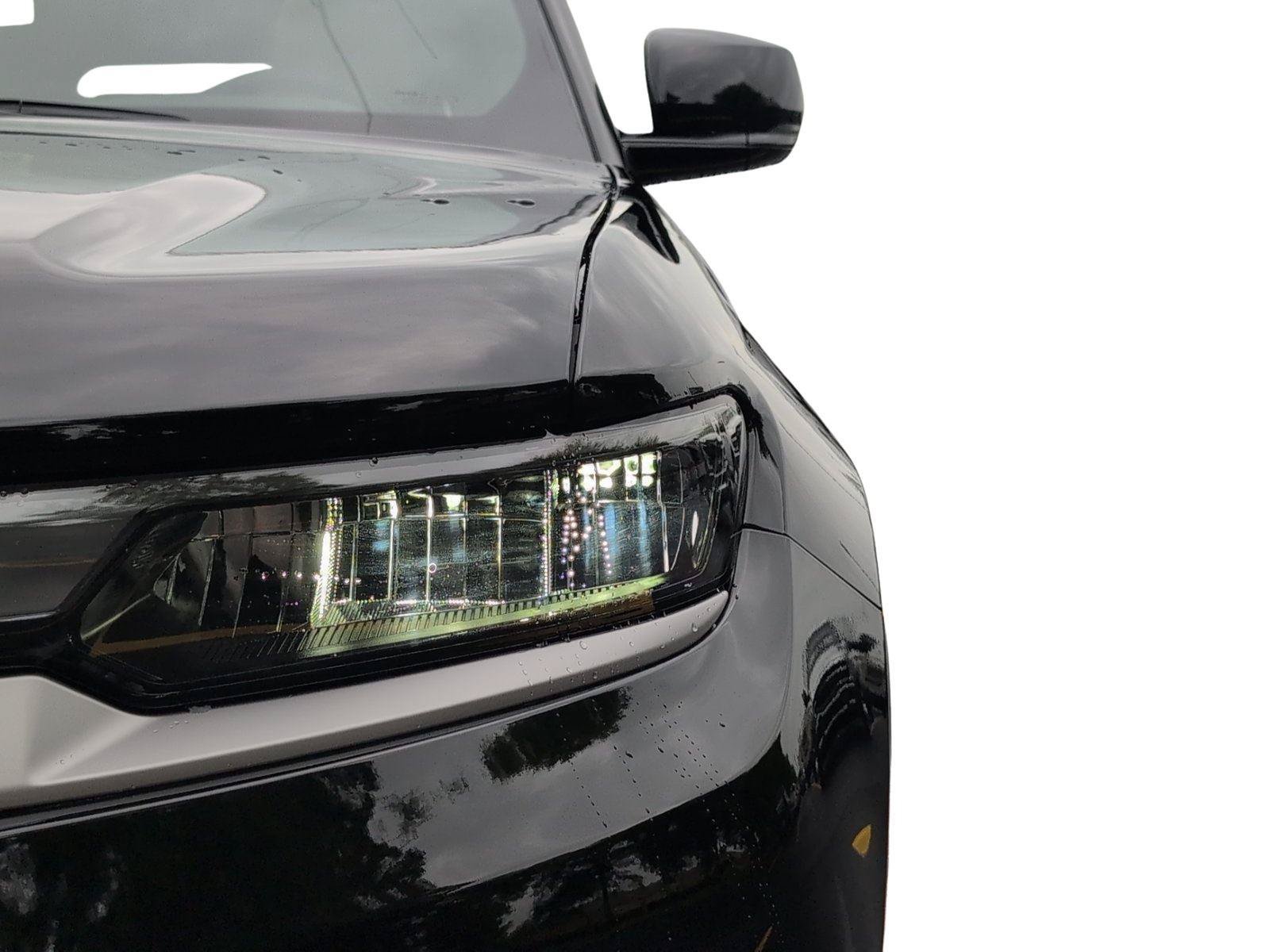 New 2026 Jeep Grand Cherokee Limited w/ Luxury Tech Group II RWD image 12