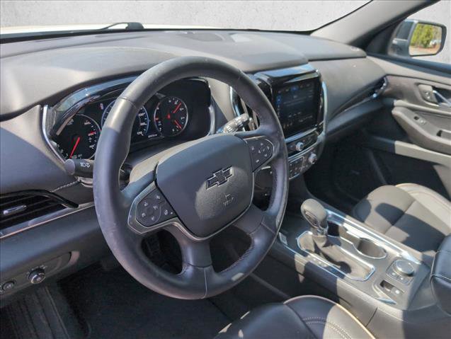 Used 2023 Chevrolet Traverse Premier w/ Redline Edition image 9