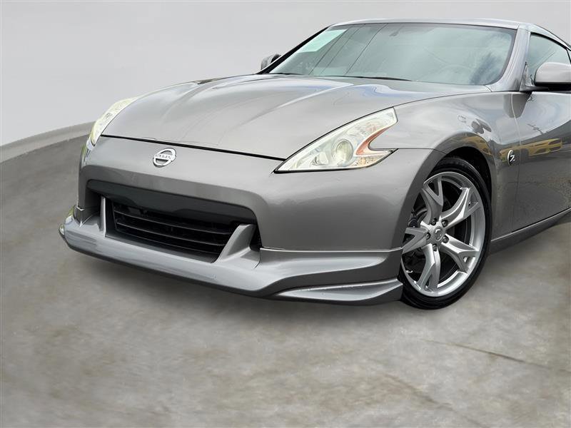Used 2009 Nissan 370Z Coupe w/ Sport Pkg RWD image 5