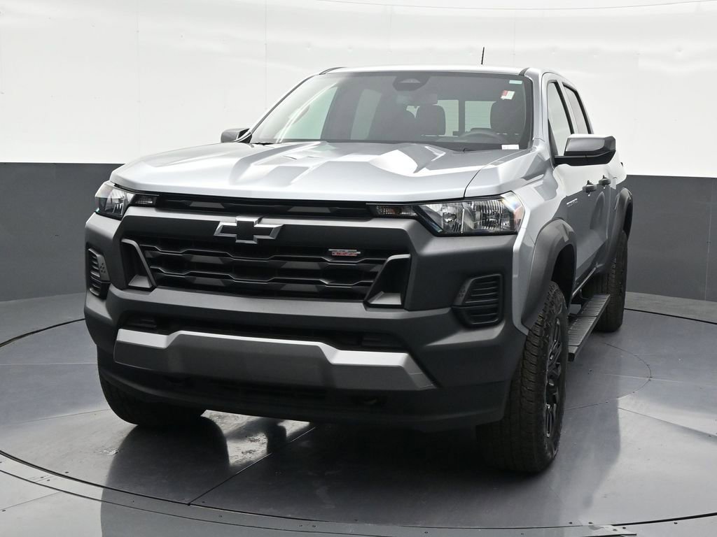 Used 2025 Chevrolet Colorado Trail Boss image 9