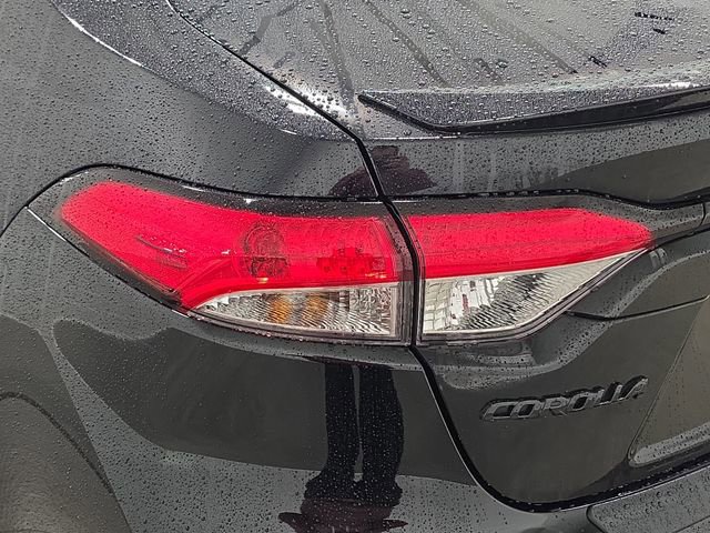 Certified 2025 Toyota Corolla SE w/ SE Premium Package image 29