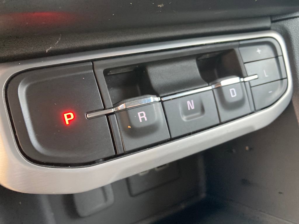 Used 2021 GMC Acadia SLE w/ Driver Convenience Package image 33