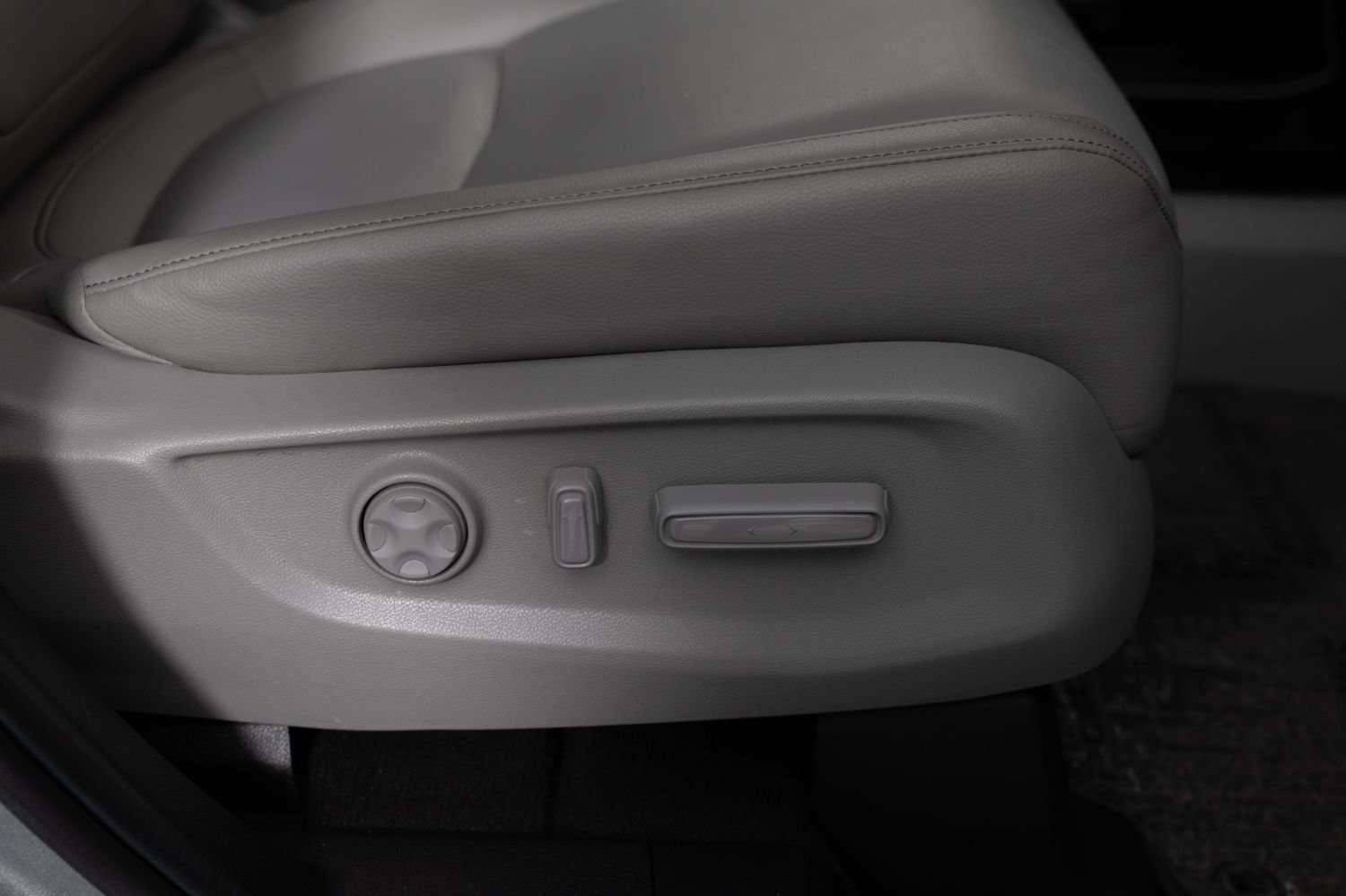 Used 2024 Honda Odyssey EX-L image 32