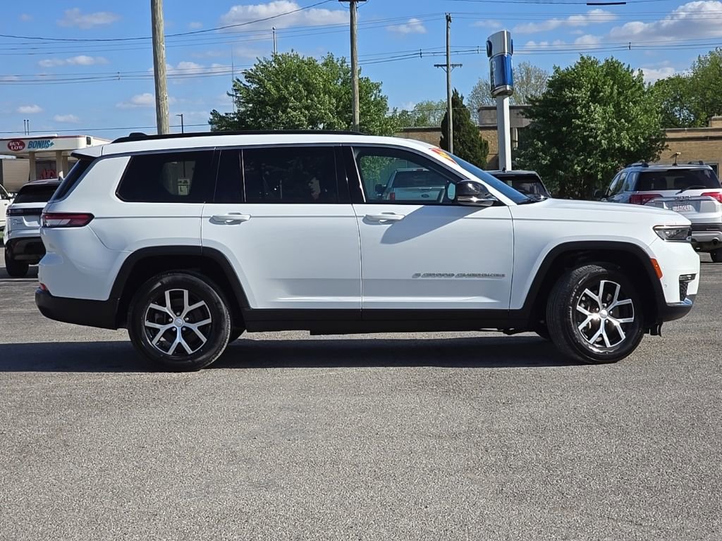 Used 2024 Jeep Grand Cherokee L Limited w/ Luxury Tech Group II AWD/4WD image 8