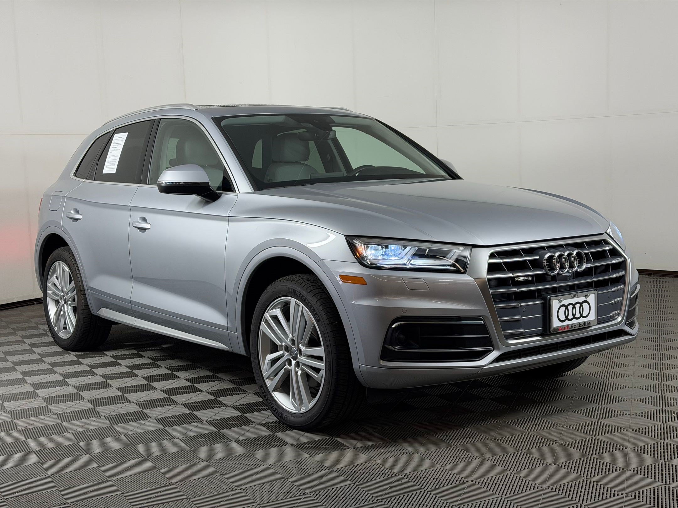 Used 2018 Audi Q5 Prestige w/ Prestige Package AWD/4WD image 7