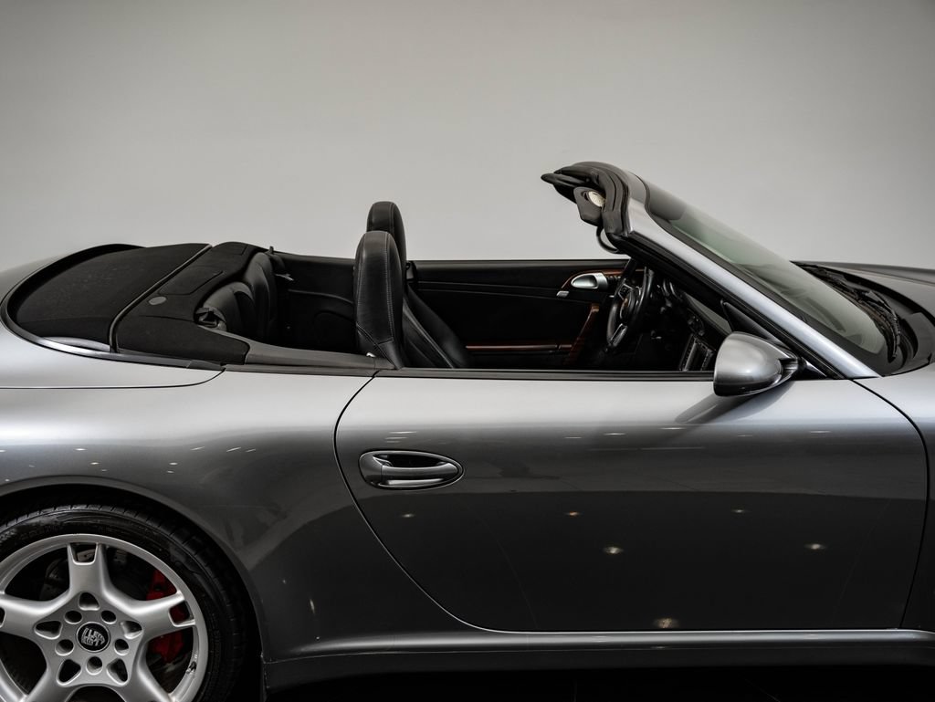 Used 2006 Porsche 911 Carrera S RWD image 25