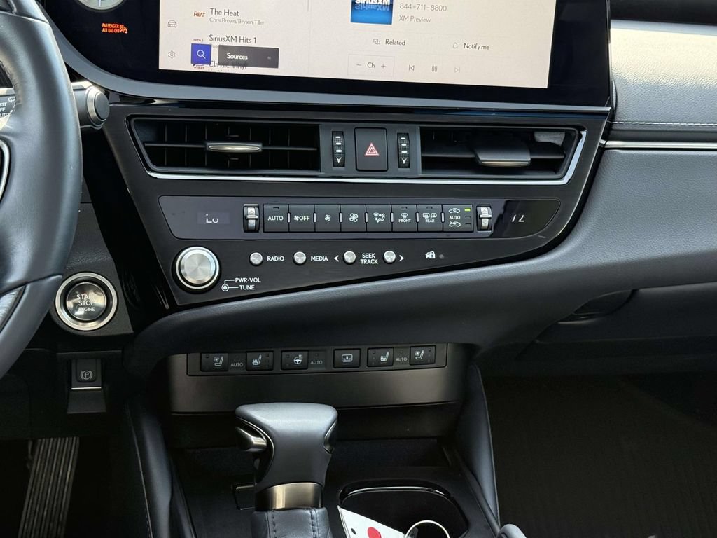 Used 2023 Lexus ES 350 Ultra Luxury w/ Accessory Package (Z2) FWD image 18