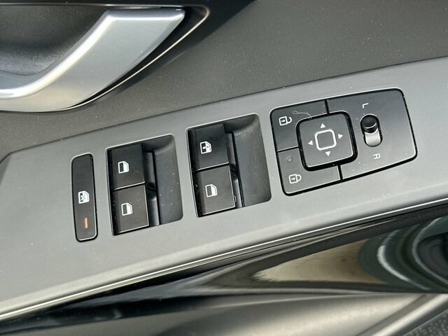 Used 2023 Kia Niro Wind FWD image 13