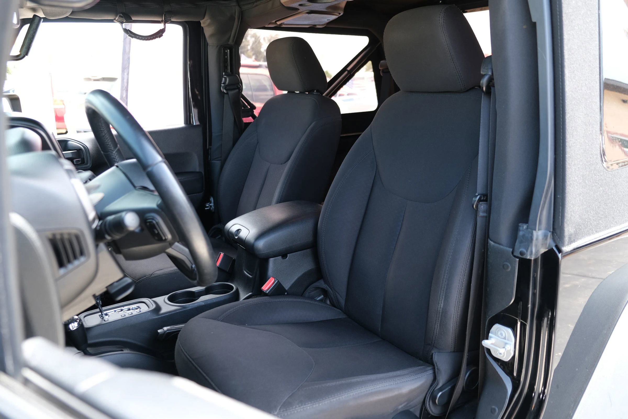 Used 2015 Jeep Wrangler Sport AWD/4WD image 9