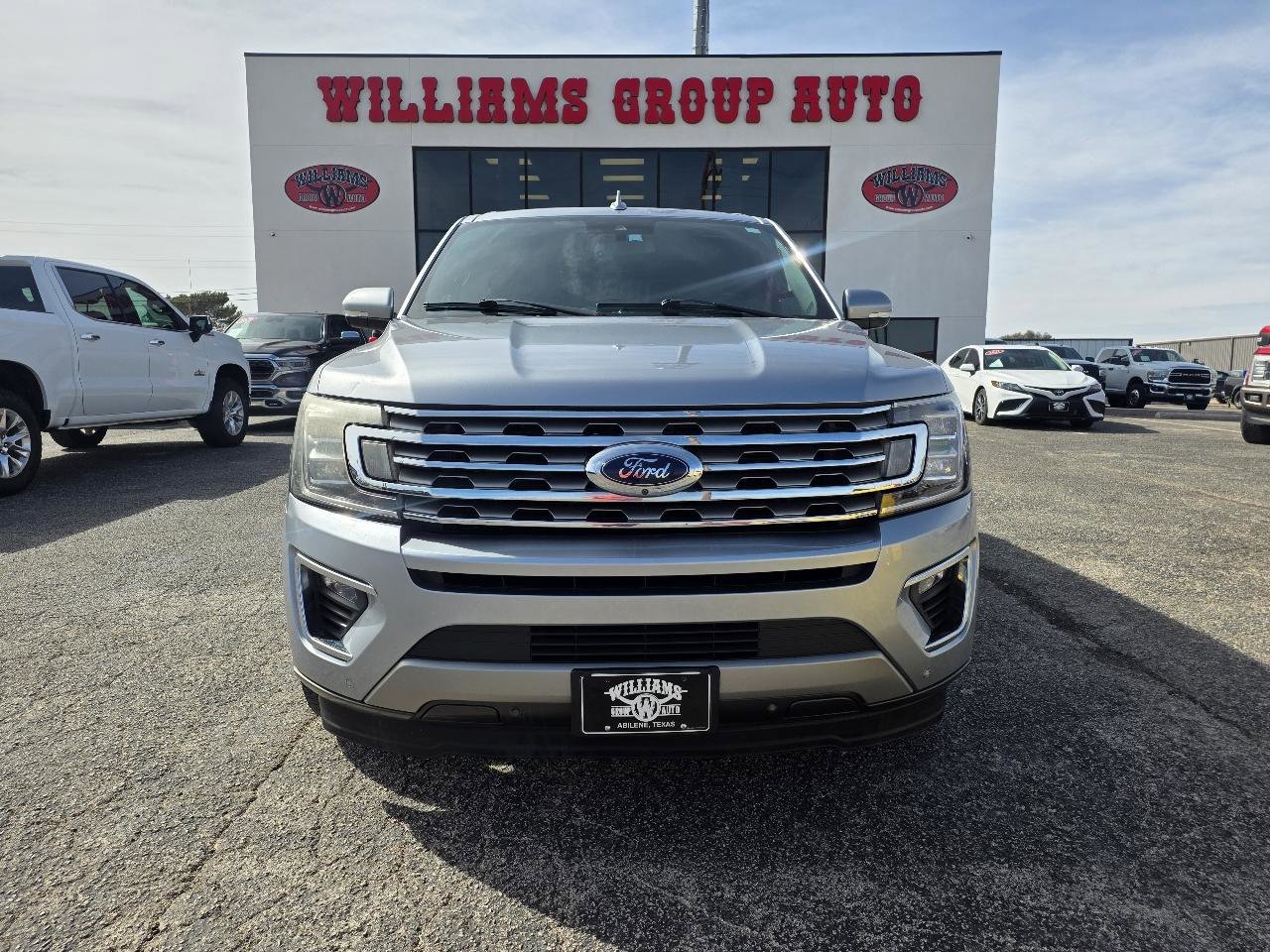 Used 2021 Ford Expedition Limited RWD image 2