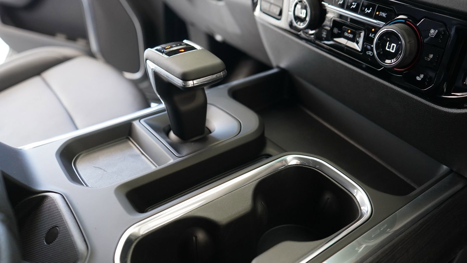 New 2026 Chevrolet Silverado 1500 LTZ w/ LTZ Premium Package image 13