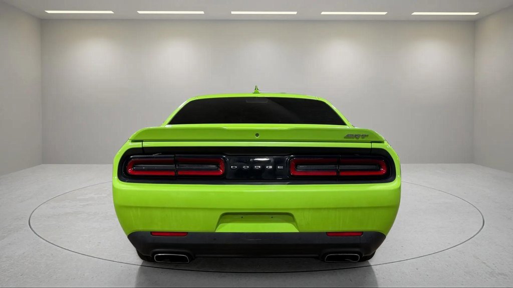 Used 2015 Dodge Challenger SRT w/ Technology Group image 4