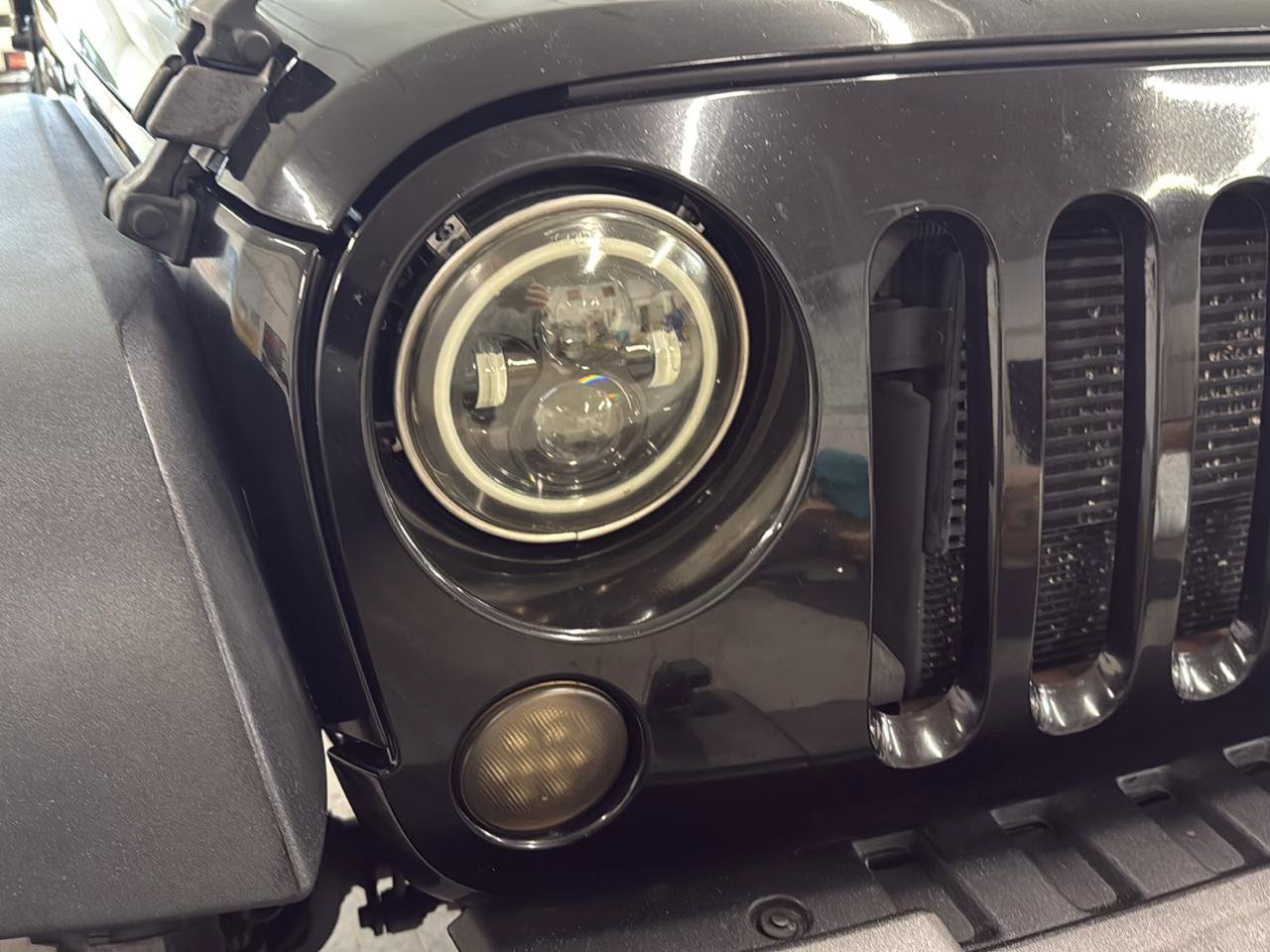 Used 2013 Jeep Wrangler Unlimited Sport w/ Connectivity Group AWD/4WD image 73