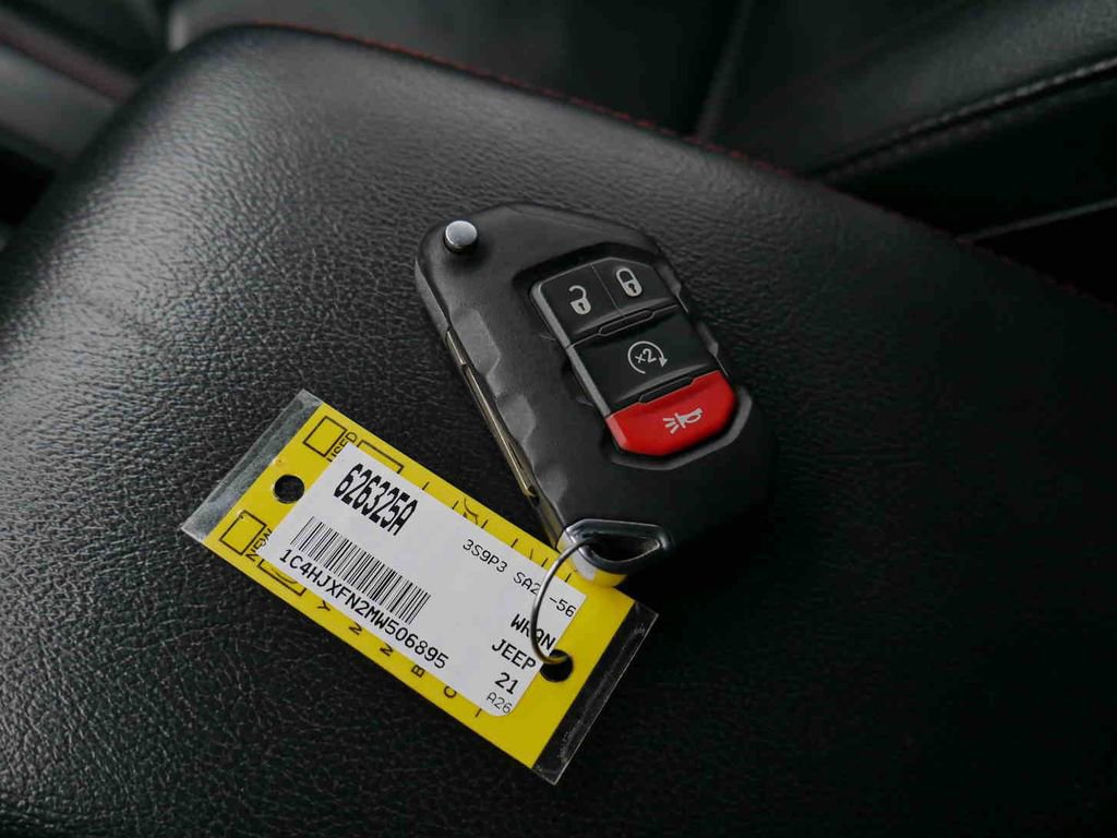 Used 2021 Jeep Wrangler Unlimited Rubicon image 34