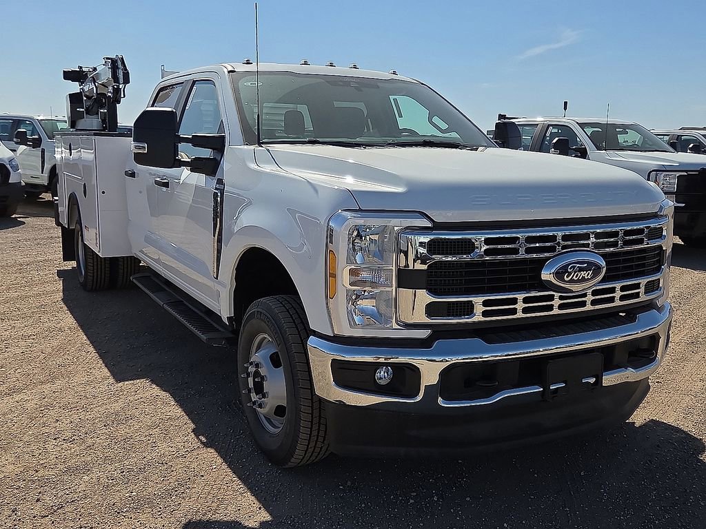 New 2026 Ford F350 XL w/ XL Chrome Package image 6