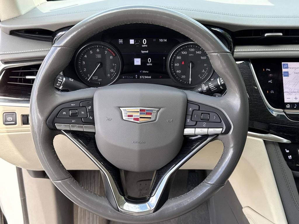 Used 2023 Cadillac XT6 Premium Luxury w/ Technology Package AWD/4WD image 32